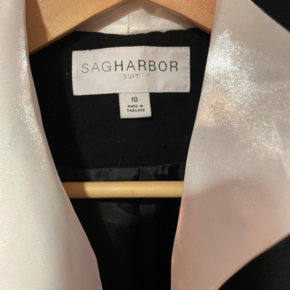 Sag Harbor black and white suit - Picture 4 of 6